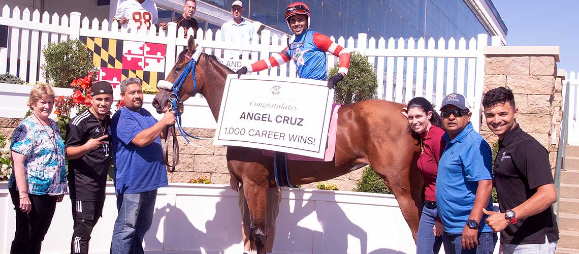 Cruz-1000th-Win